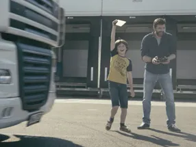 Szenenbild aus ZF – One and a half Trucker